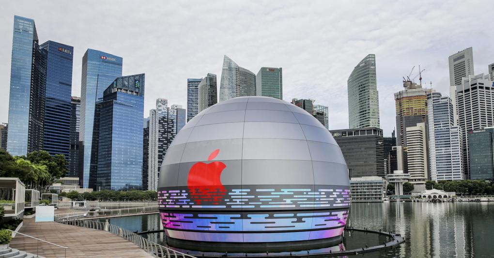 Apple apre il terzo store a Singapore (epa) 