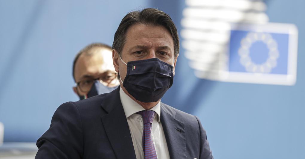 Il presidente del Consiglio Giuseppe Conte (foto Epa) 