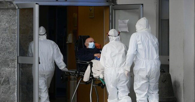 Il pronto soccorso dell’ospedale Cardarelli (foto Afp) 