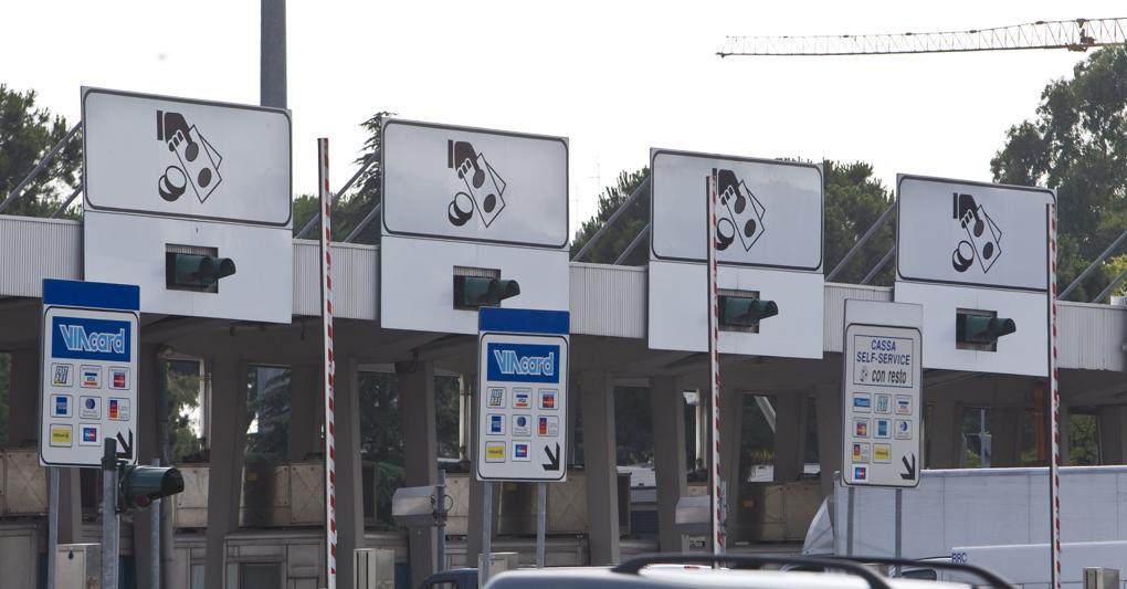 Autostrade, pedaggi a rischio aumento per coprire il buco di ...