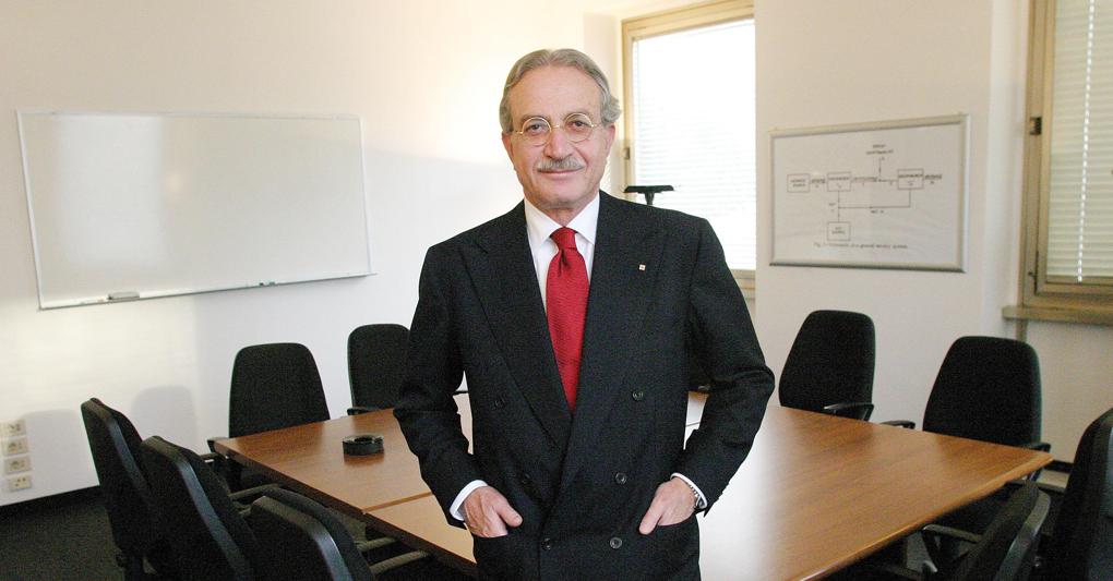  Maurizio Decina, esperto di tlc 