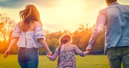 Il padre deve risarcire i figli adottivi per la separazione ...