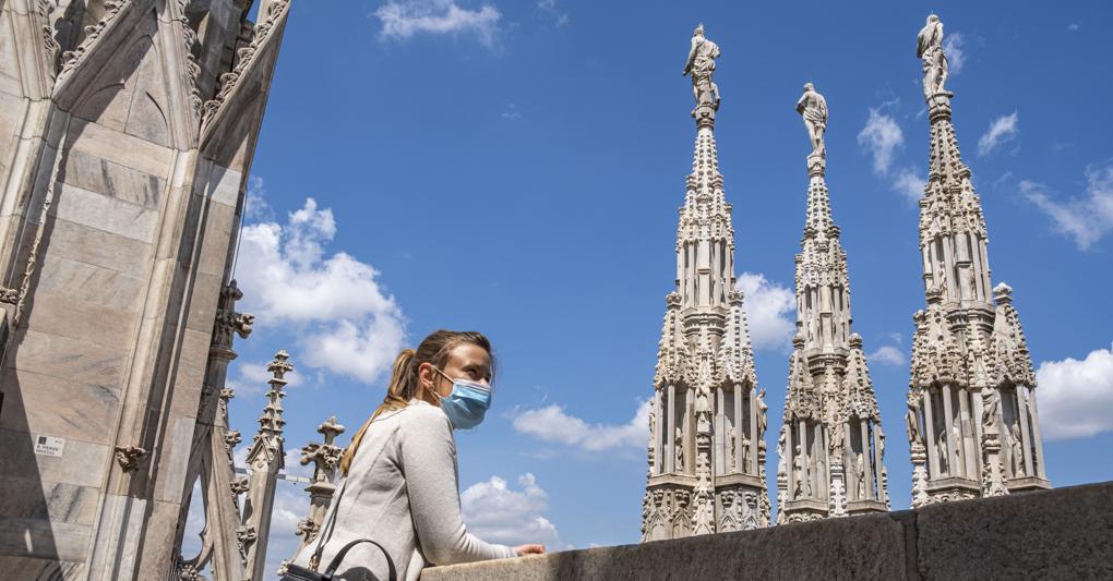 Vista sul Duomo di Milano (foto imagoeconomica) 