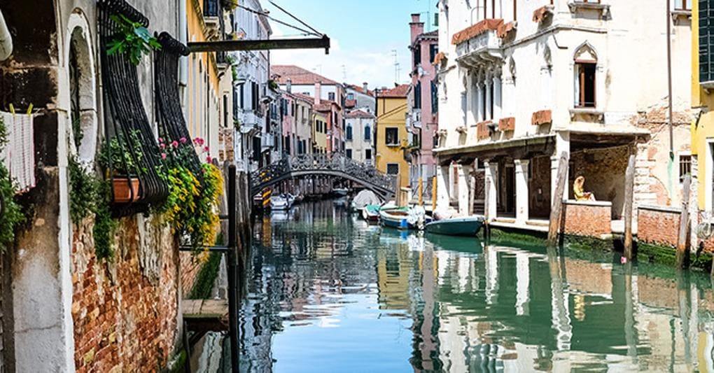 Venezia (Adobe Stock) 