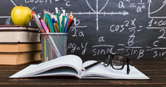 Diritti e vincoli del prof in ferie: cosa succede con il ...