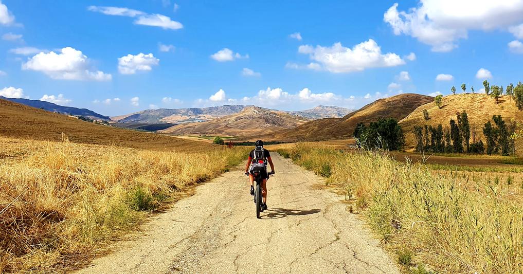 La strada intorno a Mussomeli 
