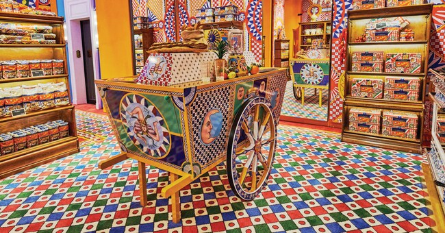  I prodotti  Fiasconaro “vestiti” da Dolce&Gabbana in occasione del Christmas Market di Milano del 2019