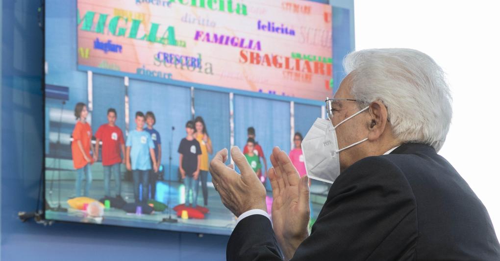 Il capo dello Stato Sergio Mattarella all’inugurazione dell’anno scolastico a Pizzo Calabro (Imagoeconomica) 