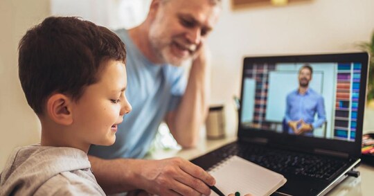 spunta il rinnovo dei congedi straordinari per i genitori con i figli in dad il sole 24 ore