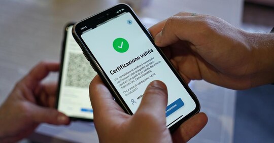 green pass e lavoro i chiarimenti su smart working malattia e tamponi il sole 24 ore
