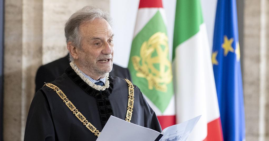 Giancarlo Coraggio giura come  giudice costituzionale a gennaio 2013 e guida la Corte da  dicembre 2020 