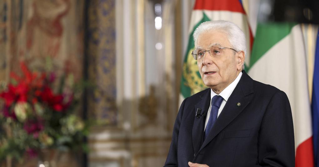 Il Presidente della Repubblica Sergio Mattarella è intervenuto in tv a reti unificate per il discorso di fine anno (foto Ansa) 