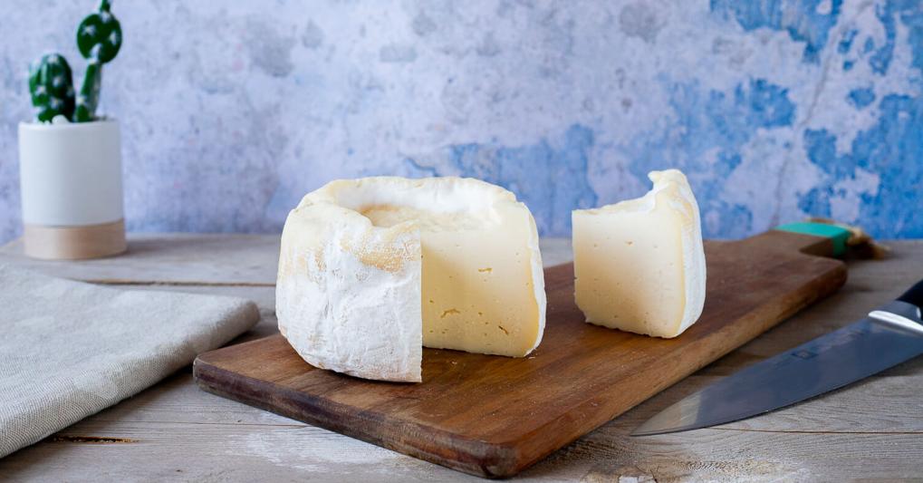 Fior di Tiglio è uno dei formaggio in vendita sul marketplace di Italian Delights 