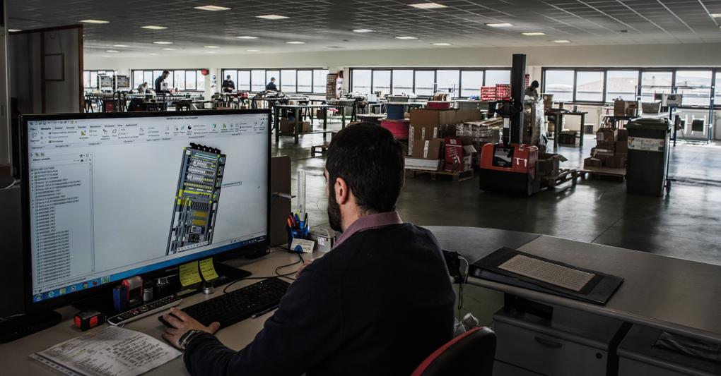 L'azienda maremmana. Hitachi, Baker Hughes, Azimut-Benetti, alcuni dei clienti . 