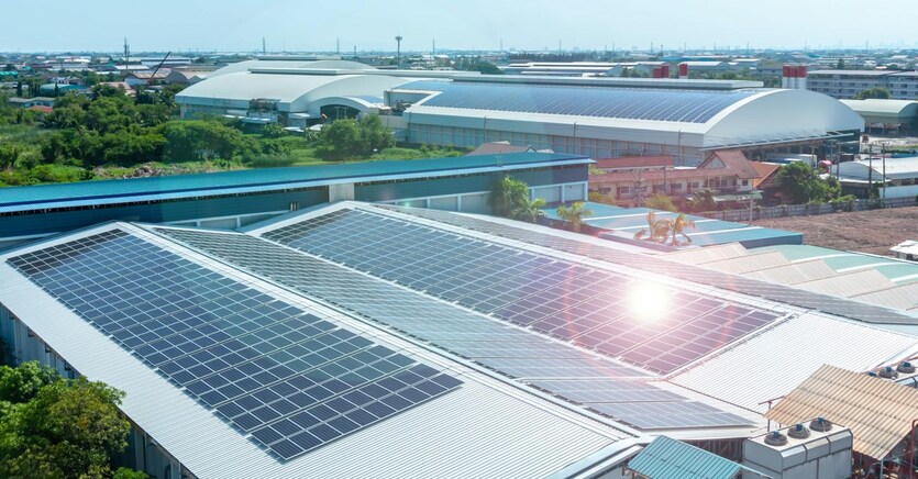  Anche nel 2021 sono cresciuti gli impianti fotovoltaici piccoli e medi