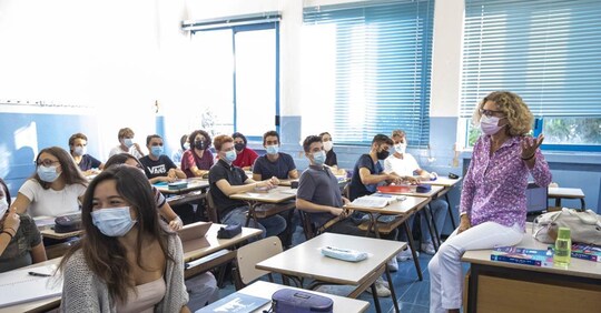 Prof, via alle procedure per partecipare al concorso ...