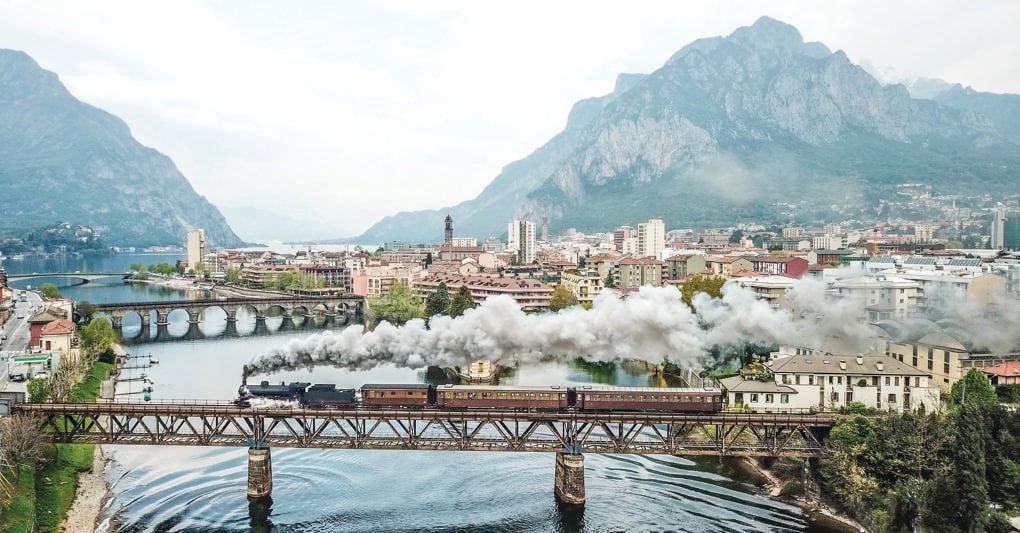  Alla scoperta del  Lago di Como con locomotiva a vapore e carrozze d’epoca 