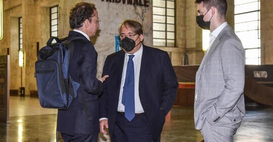 Sole 24 Ore: ex direttore Napoletano condannato a 2 anni e 6 ...