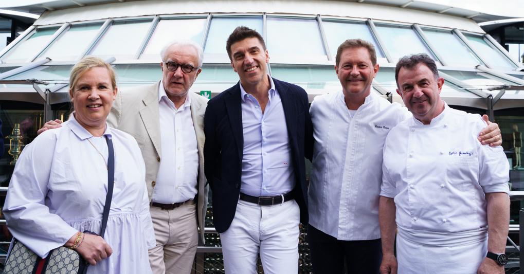 46 stelle Michelin per i 15 anni di TheFork: il ceo Almir Ambeskovic (al centro) con gli chef  Helene Darroze, Alain Ducasse,   Chicco   Cerea,  Martin Berasategui 