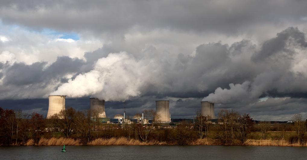 Una centrale nucleare di Edf in Francia, a Cattenom (Reuters) 