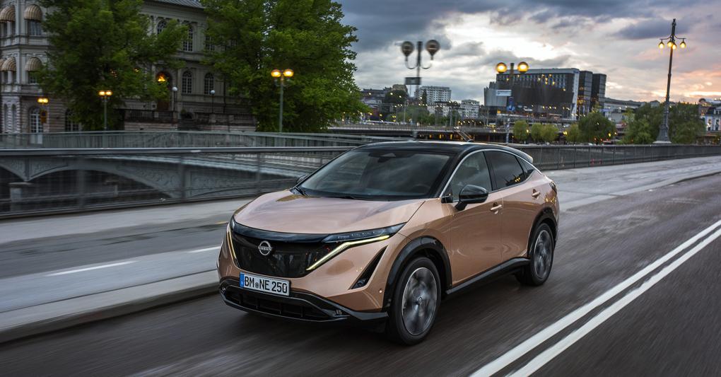 Autonomia da 400 a oltre 530 km. Nissan Ariya è disponibile con batterie da 63 o 87 kWh. La vettura dallo stile gradevole sfrutta la piattaforma Cmf-EV 