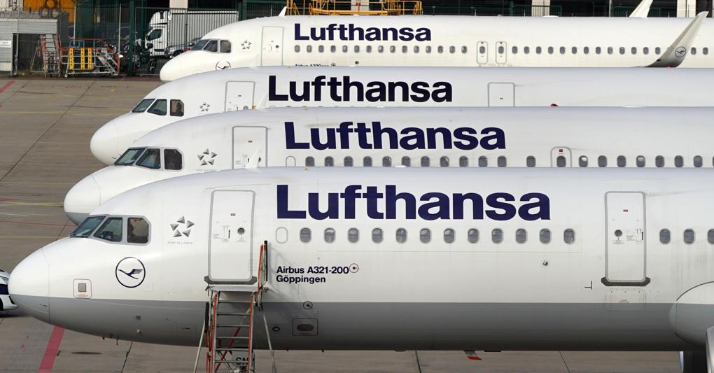 Lufthansa, sciopero dei piloti: cancellati 800 voli. Agosto record per Ryanair