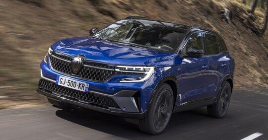 Austral, il suv da famiglia è solo ibrido Niente diesel ma a ...