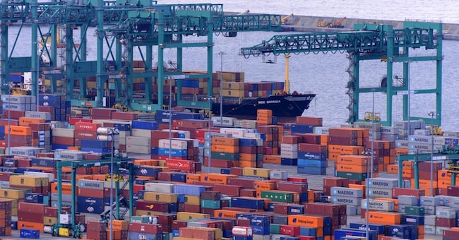Container, in Italia crescono traffici e ricavi dei terminal - Il Sole ...