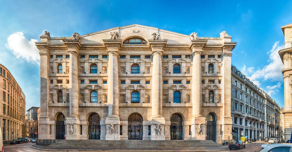 Piazza Affari ai conti di fine trimestre. Il 54% batte le attese, il 42% alza i target