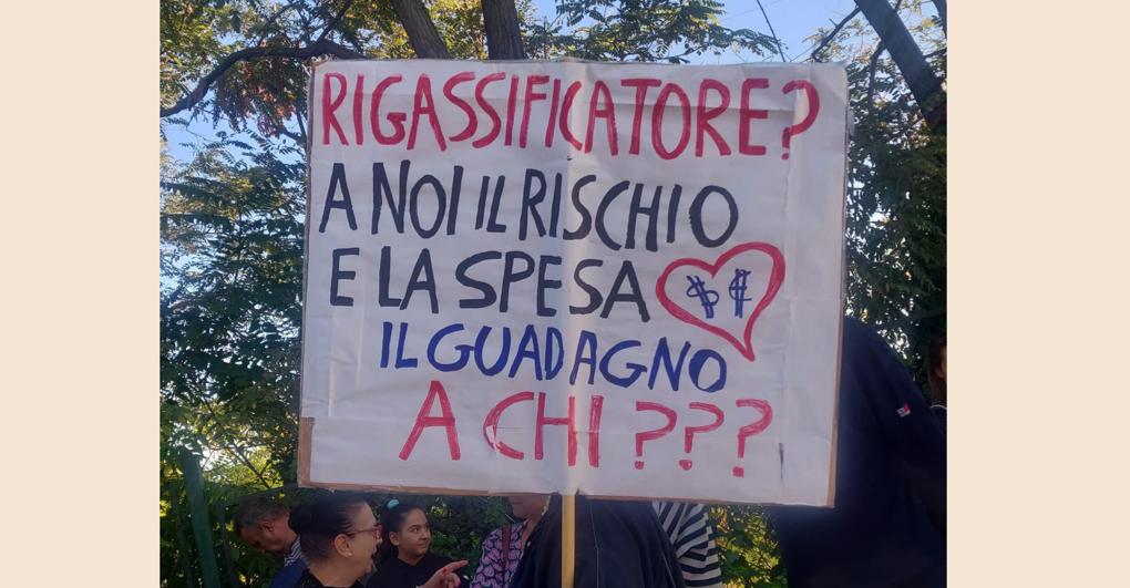 Gas: corteo a Piombino, «No al rigassificatore» (Ansa) 