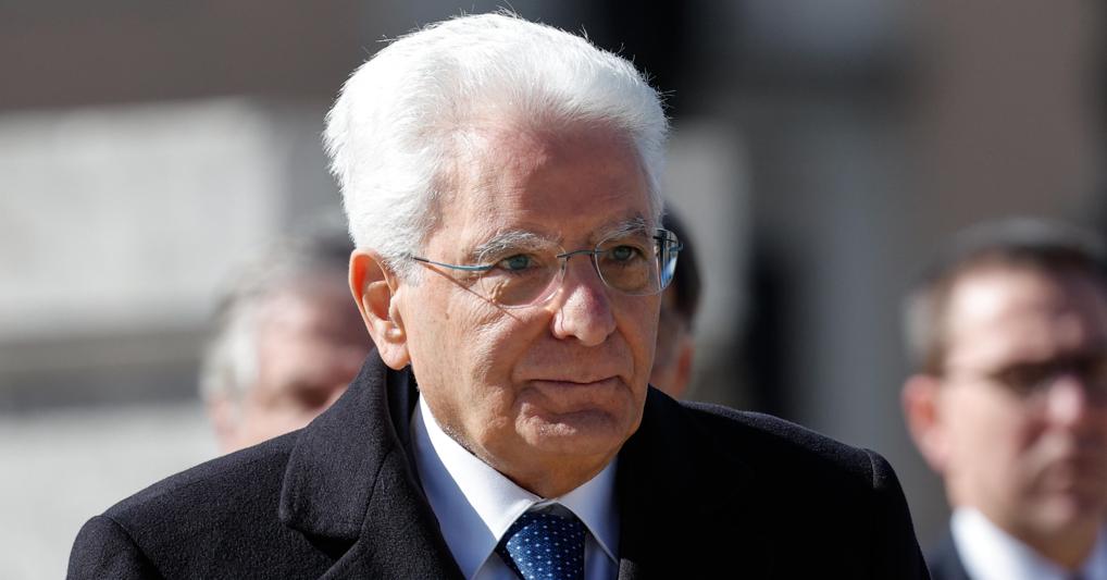 Il presidente della Repubblica, Sergio Mattarella durante la cerimonia di deposizione di una corona d’alloro per l’Anniversario dell’Unità d’Italia all’Altare della Patria, Roma, 17 Marzo 2023. ANSA/GIUSEPPE LAMI 