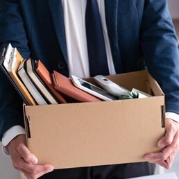 Dimissioni volontarie in crescita. In Italia 2,2 milioni di contratti risolti nel 2022, il 13,8% in più sul 2021.  Massimo storico anche in Francia (2,16 milioni  nel 2022), pari al 2,7% dei dipendenti