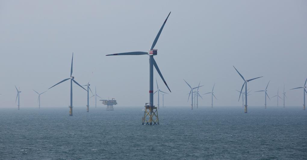 Un impianto per la produzione di idrogeno offshore (foto Reuters) 