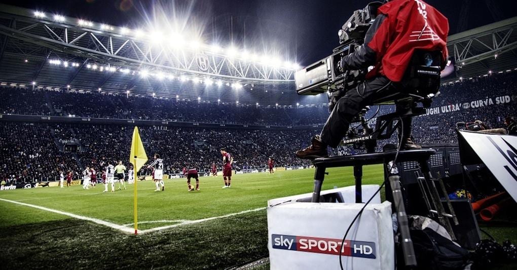 Calcio, a Sky i diritti tv delle coppe europee per il triennio 2024/27...