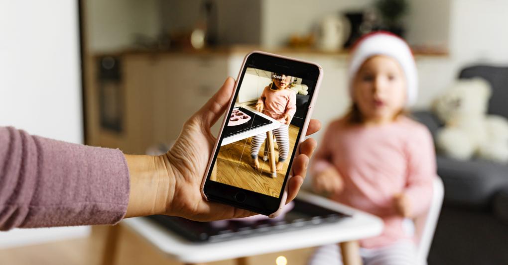  Sono i genitori influencer a coinvolgere i figli piccoli nella vita online 