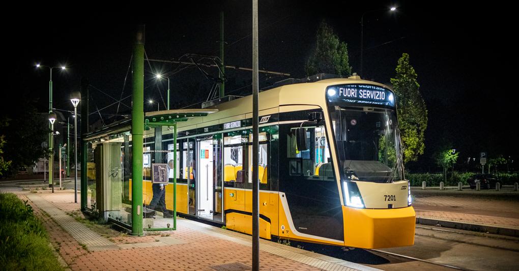 Al via i test notturni del futuro tram di Milano...