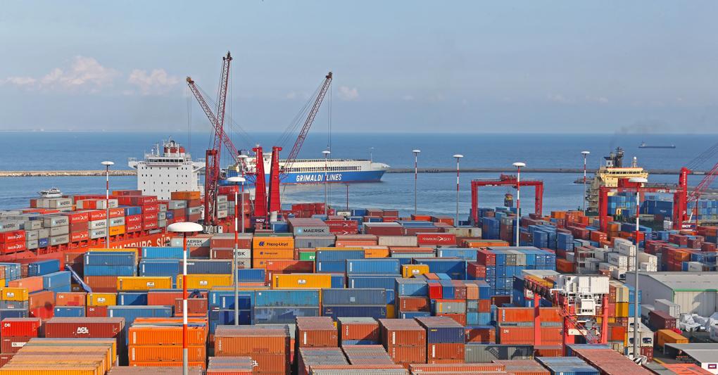 Istat: commercio estero, ad aprile cala export extra Ue, forte crescit...