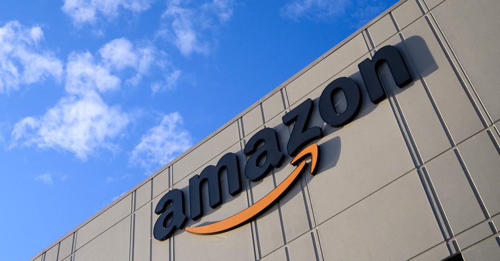 Amazon paga 781 milioni di sterline di imposte dirette nel Regno Unito...