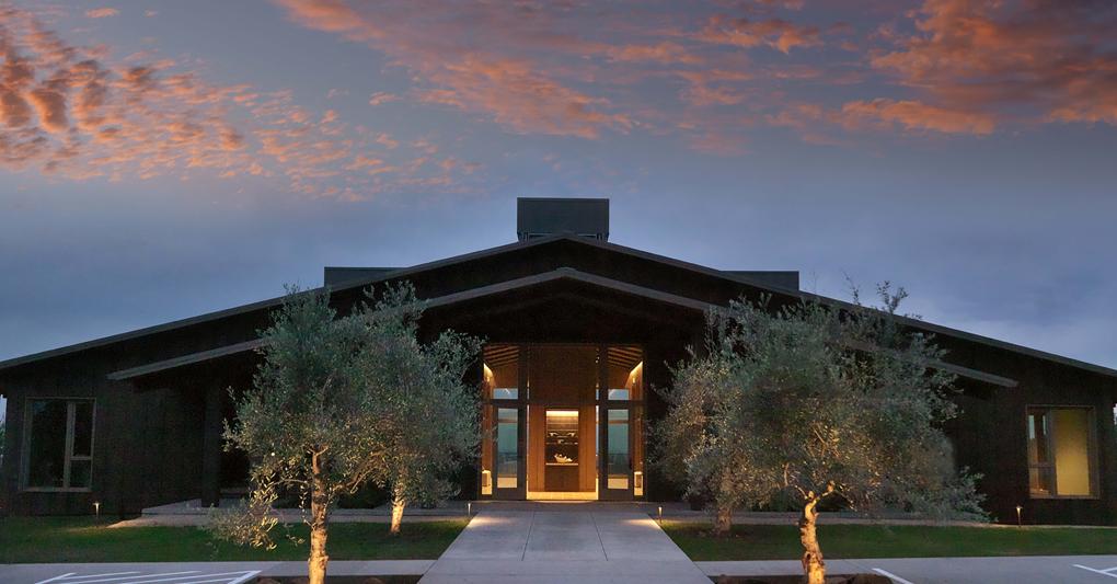 La  tenuta Domaine Roy & Fils rilevata da Marchesi Frescobaldi segue criteri di bioarchitettura 