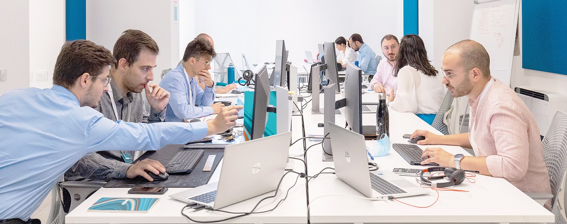 Ingegneri al lavoro per ultimare i progetti dei reattori di ultima generazione. Newcleo, nata a settembre 2021, ha 360 dipendenti ed è presente in Italia, Francia e Gran Bretagna 