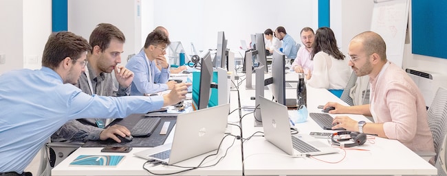 Ingegneri al lavoro per ultimare i progetti dei reattori di ultima generazione. Newcleo, nata a settembre 2021, ha 360 dipendenti ed è presente in Italia, Francia e Gran Bretagna