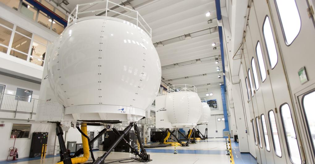 Il simulatore. Nell'immagine i simulatori di volo  del gruppo Leonardo  