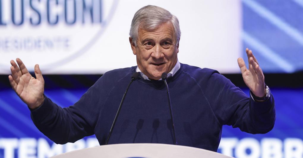 Sguardo al futuro. Il segretario nazionale di Forza Italia Antonio Tajani all’apertura a Paestum del Berlusconi day (Imagoeconomica) 