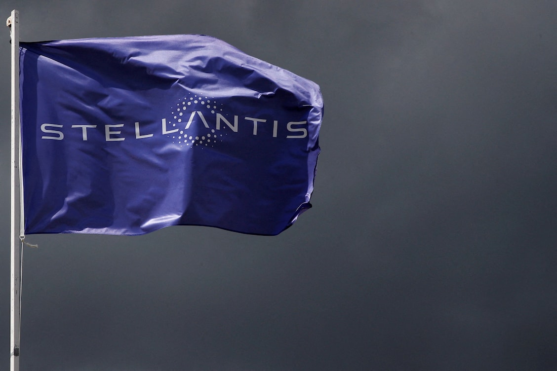 Stellantis in buon rialzo. Conti sopra le attese e i  ricavi battono il consensus