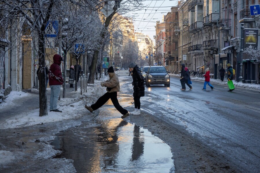 REUTERS/Thomas Peter (REUTERS)