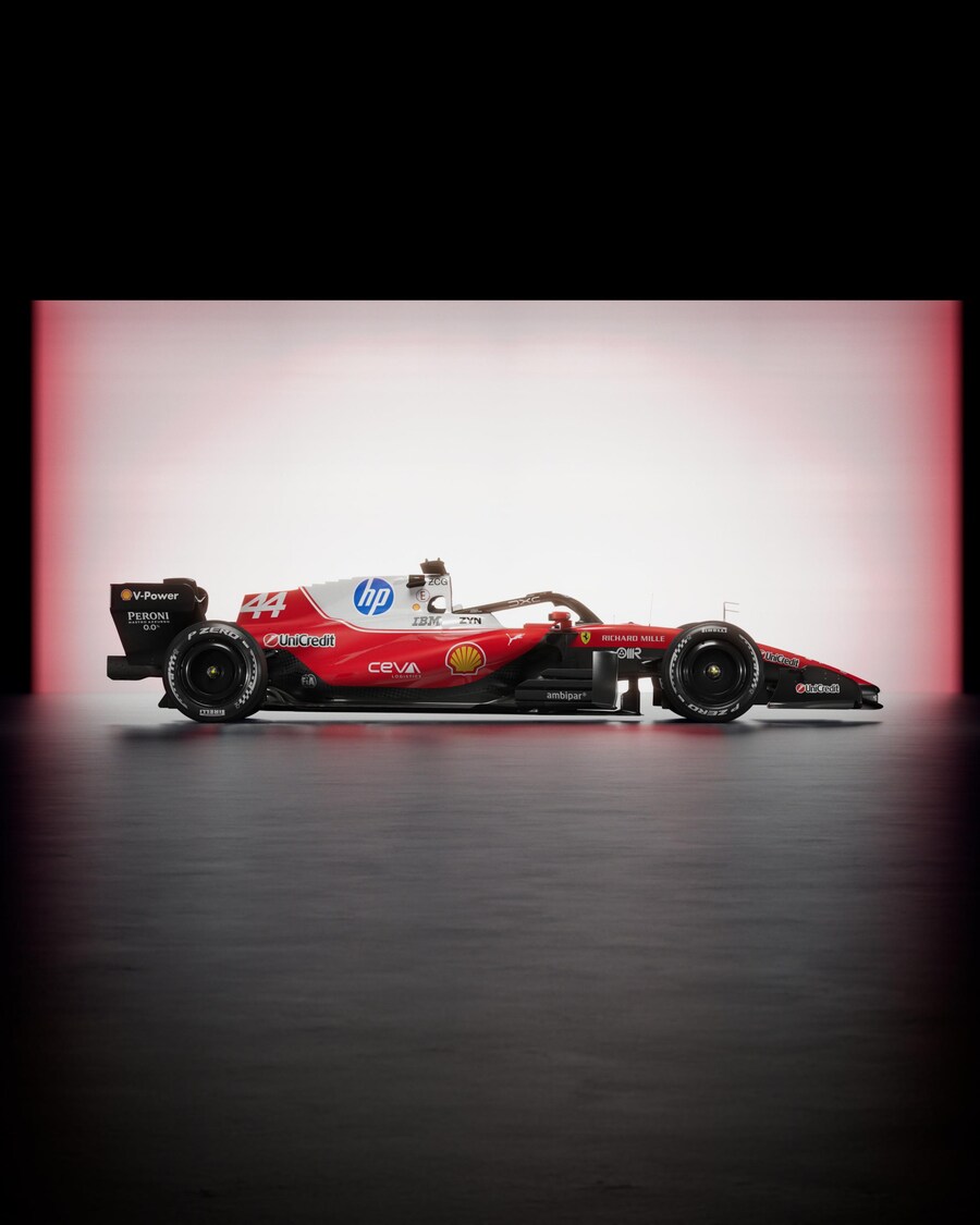 La nuova Ferrari di F1, la SF26, che sarà affidata ai piloti Lewis Hamilton e Charles Leclerc, Maranello, 23 gennaio 2026, X/Scuderia Ferrari HP (ANSA)