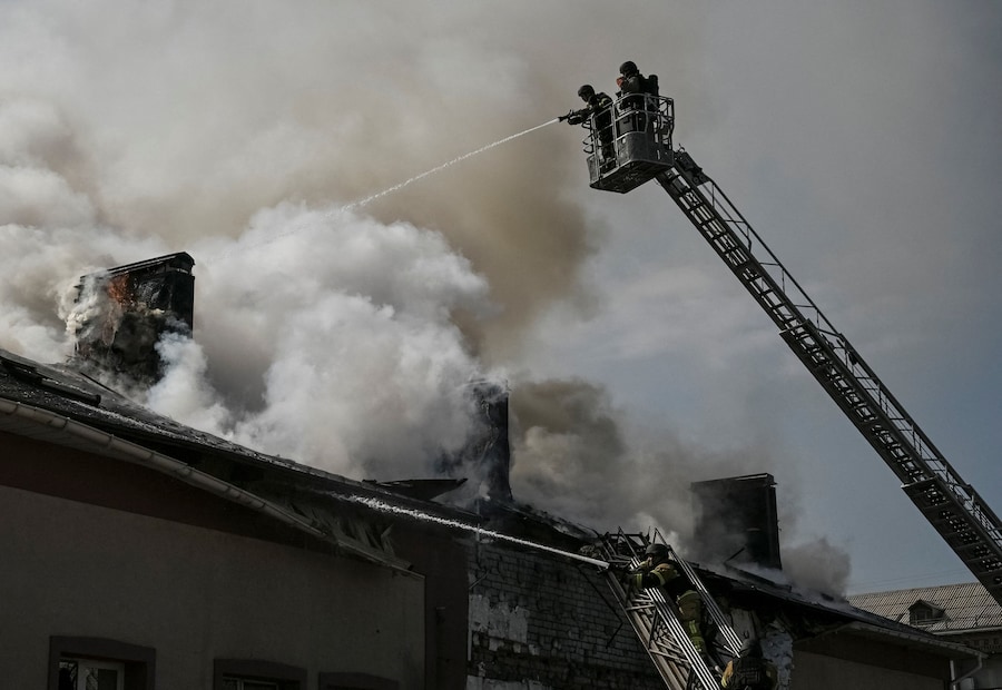  (Reuters)