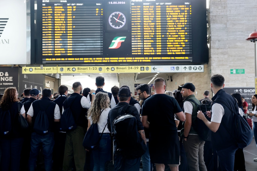 Sciopero dei Trasporti alla stazione Termini (LaPresse)