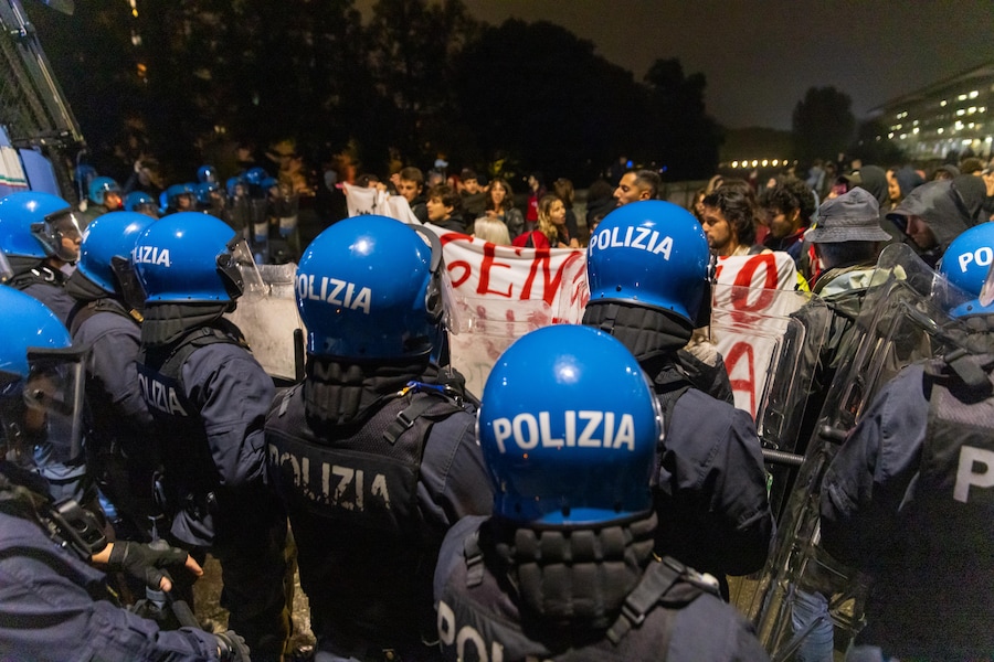 Dopo Conferenza organizzata da Torino per Gaza intitolata “La fine del genocidio è la fine del sionismo. 3 anni dal 7 ottobre, 78 anni di resistenza” al Campus Einaudi” è partita un corteo per le vie del quartiere controllato dalla polizia senza particolari incidenti. Mercoledì 07 ottobre 2026 - ( Photo Mauro Ujetto / LaPresse ) (LAPRESSE)