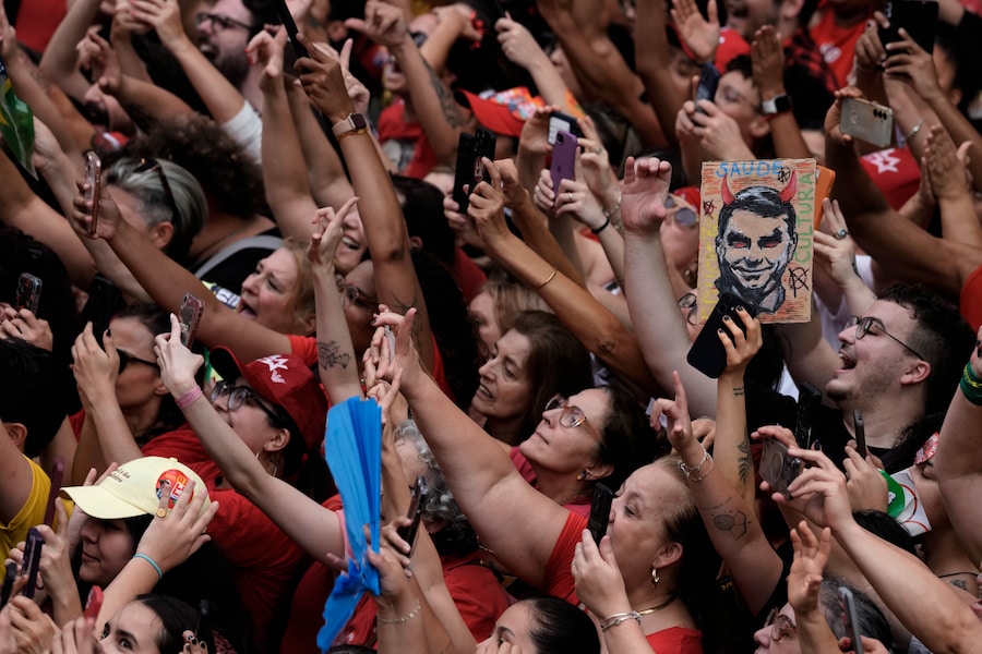 (AP Photo/Natacha Pisarenko) (APN)